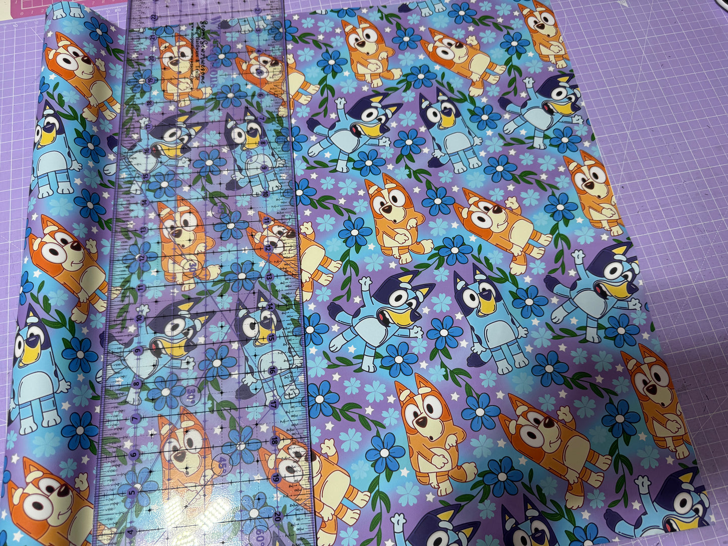 Smooth Vinyl 1 roll (0.5 metre)