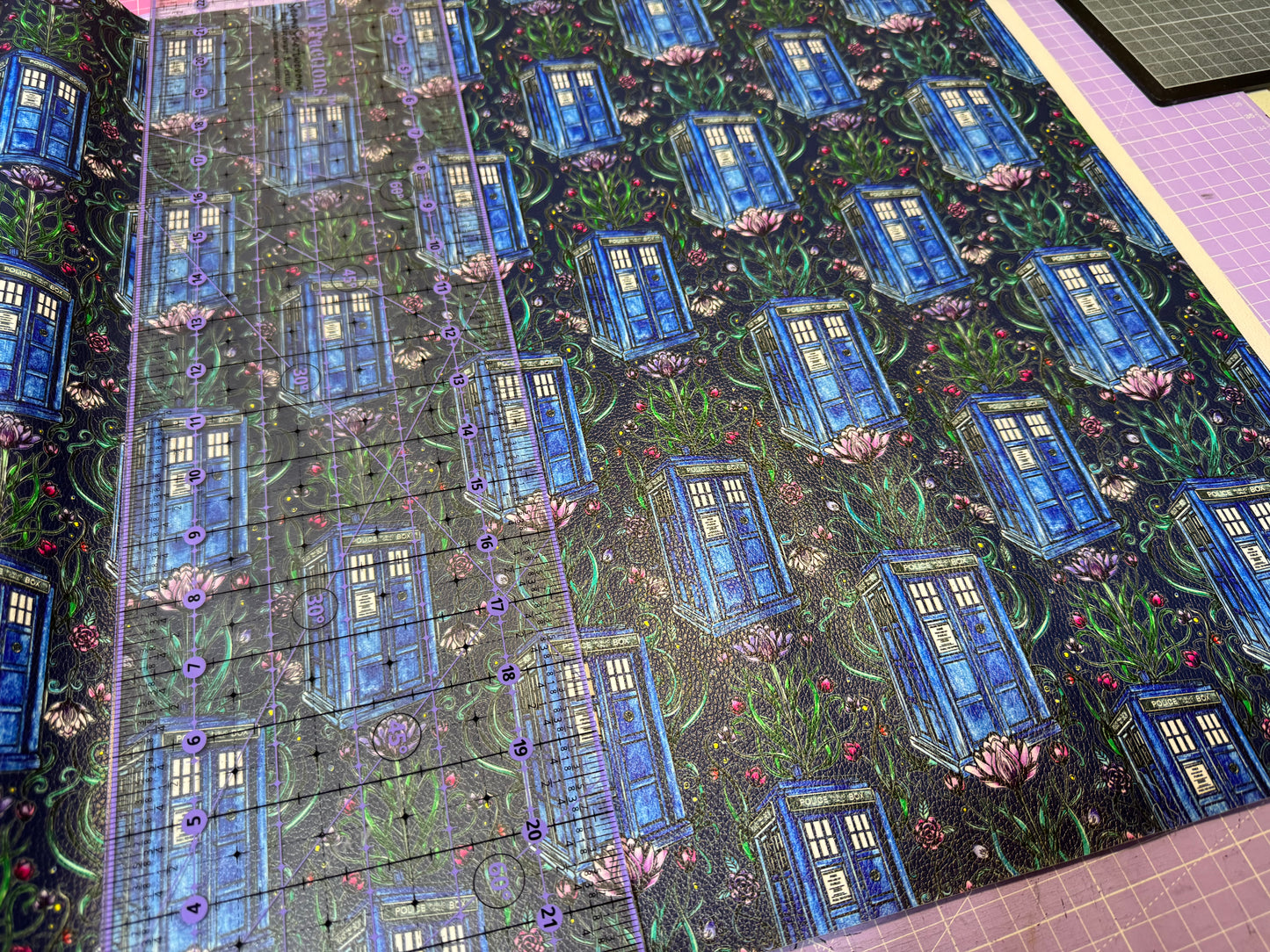 Textured Vinyl 1 roll (0.5 metre)